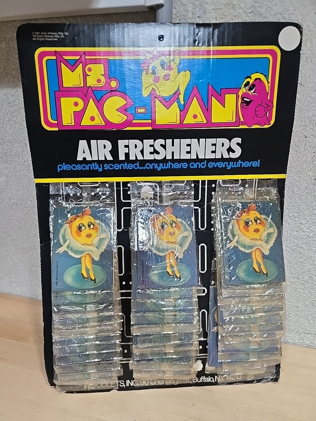 Vintage Ms. Pac-Man Air Fresheners 36-Pk Store Display 80s Bally Midway Unused