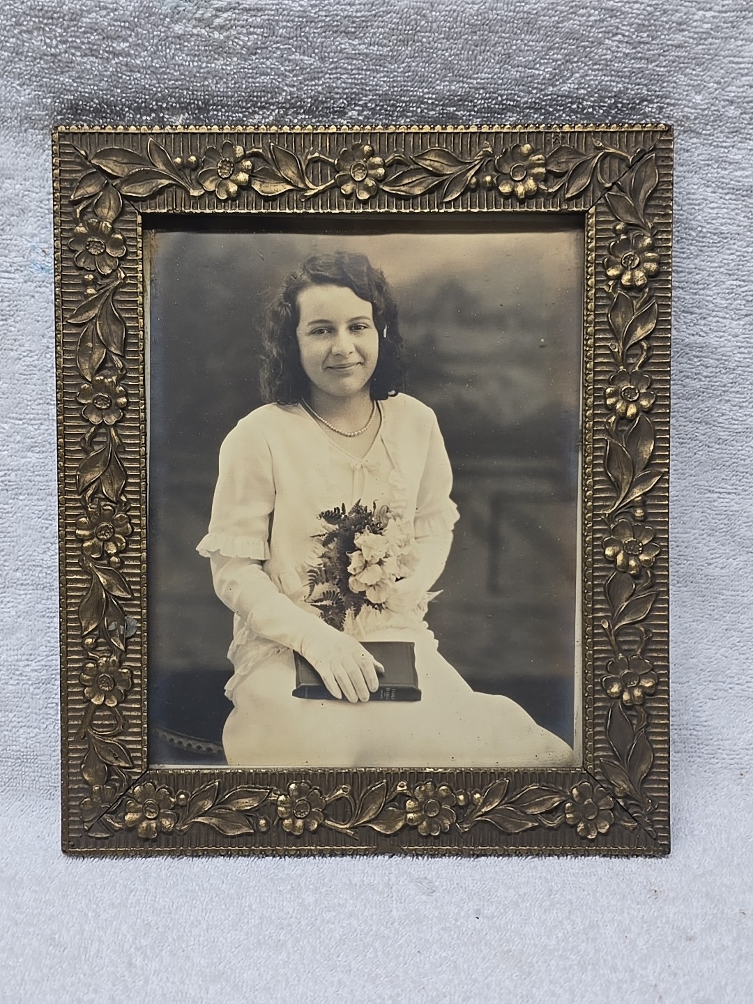 Antique Victorian Floral Pattern Metal Picture Frame Woman With Bible & Bouquet Antique Victorian Floral Pattern Metal Picture Frame Woman With Bible & Bouquet