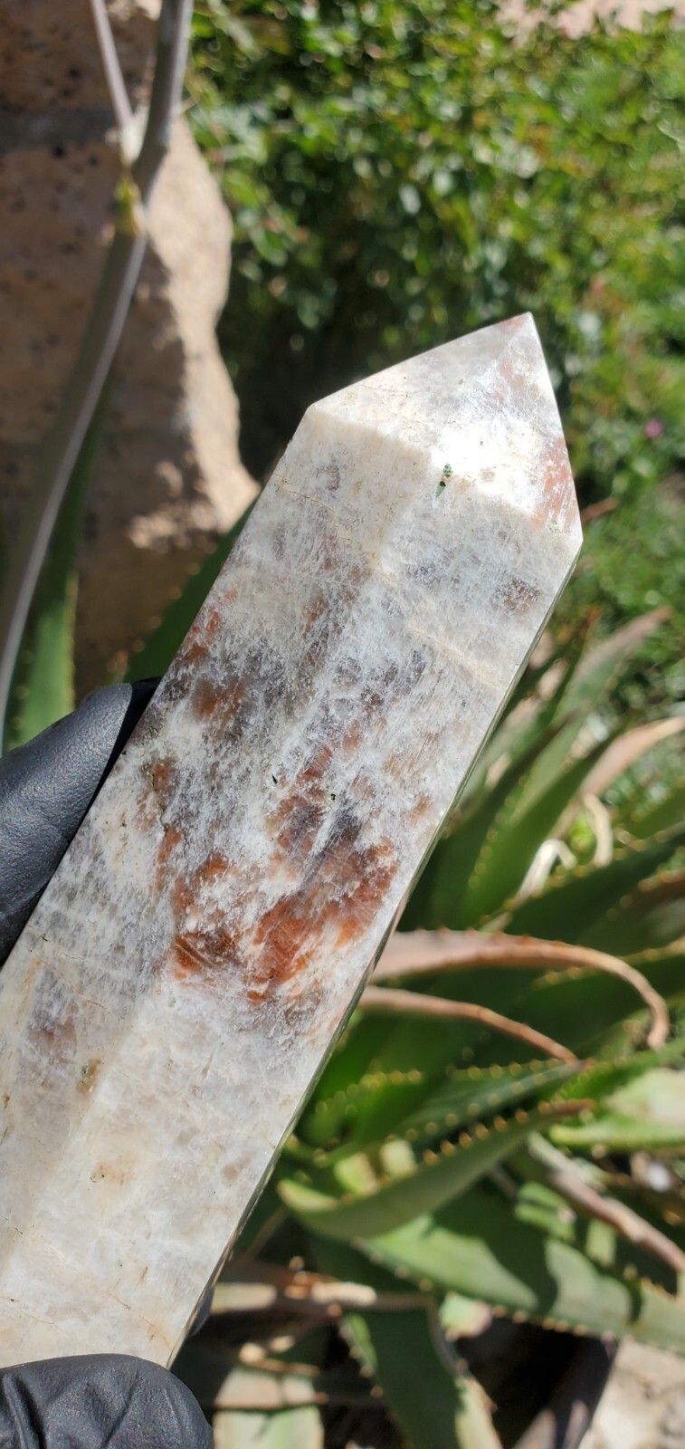 Peach Moonstone Tower  Gemstone 520g ( 1 lb 2.4oz)