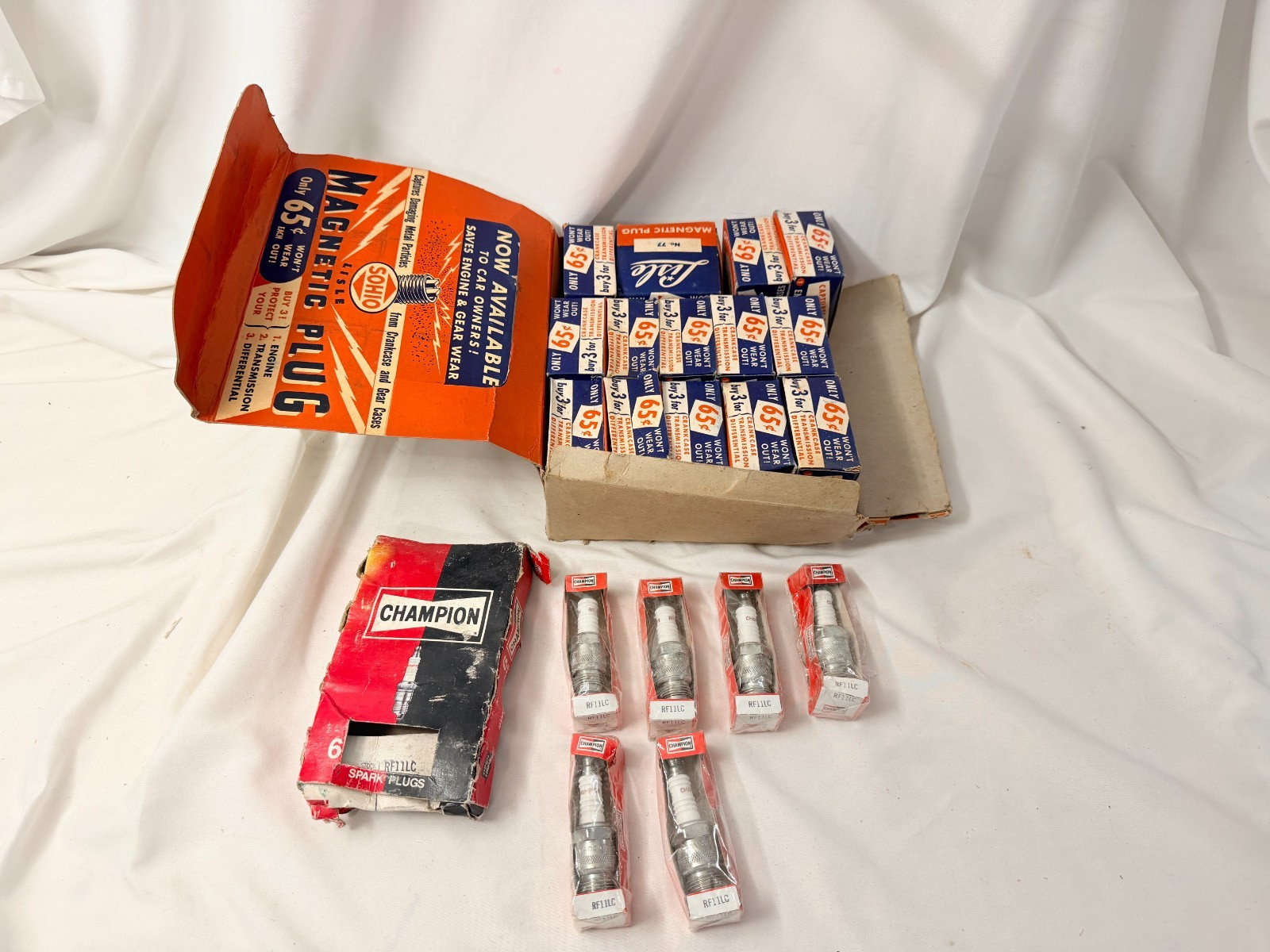 NOS Old Vtg Spark Plugs Plug LOT LISLE Magnetic #77 CHAMPION RF11LC With Box