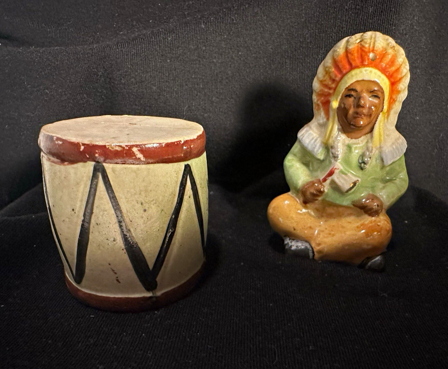 Vintage Japan Native American Drummer & Drum Salt Pepper Shakers Ceramic Vintage Japan Native American Drummer & Drum Salt Pepper Shakers Ceramic