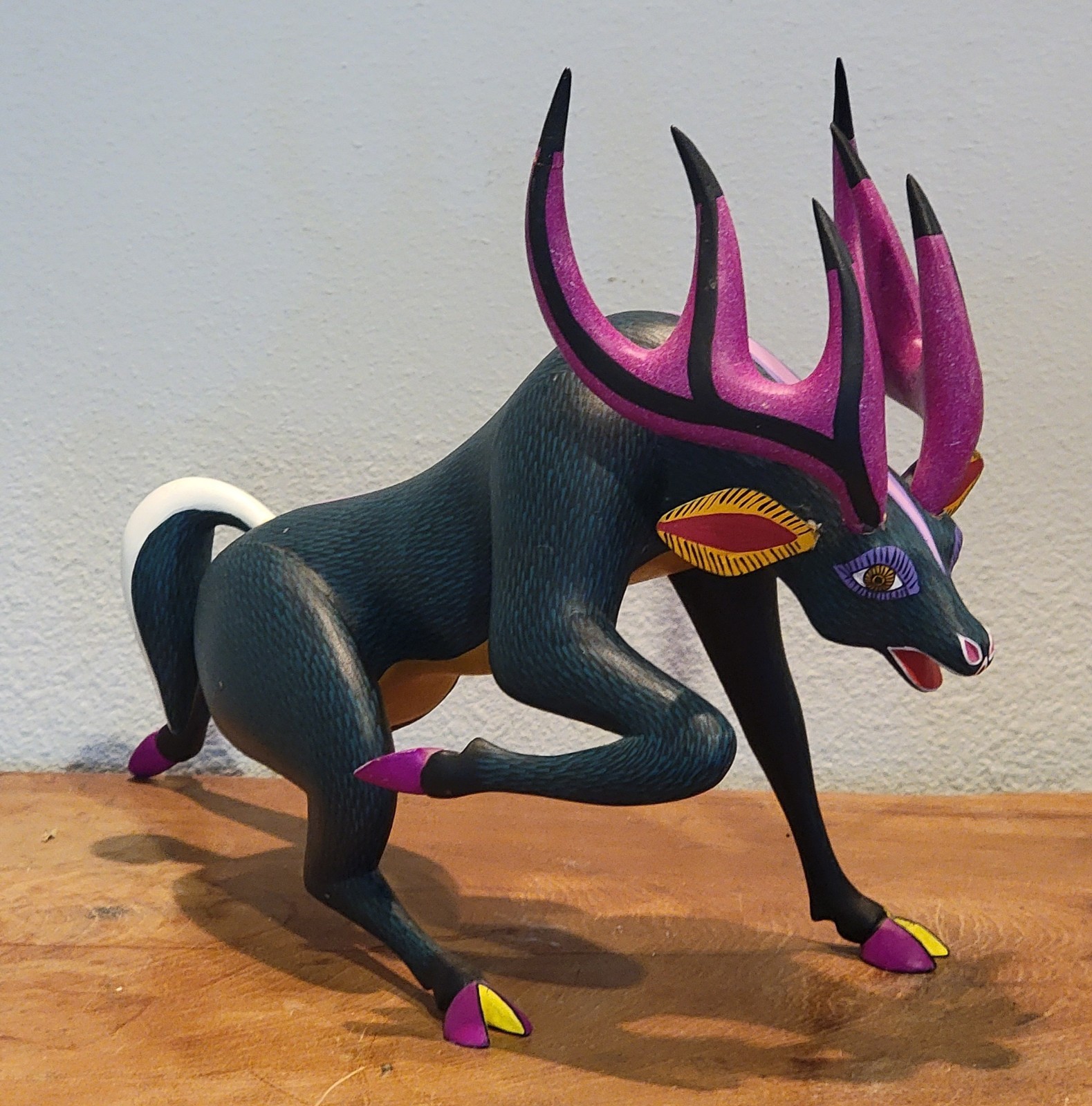 Susano Morales ❦ Arrazola Oaxacan Alebrije DEER ❦ Mexican Folk Art Wood Carving Susano Morales ❦ Arrazola Oaxacan Alebrije DEER ❦ Mexican Folk Art Wood Carving