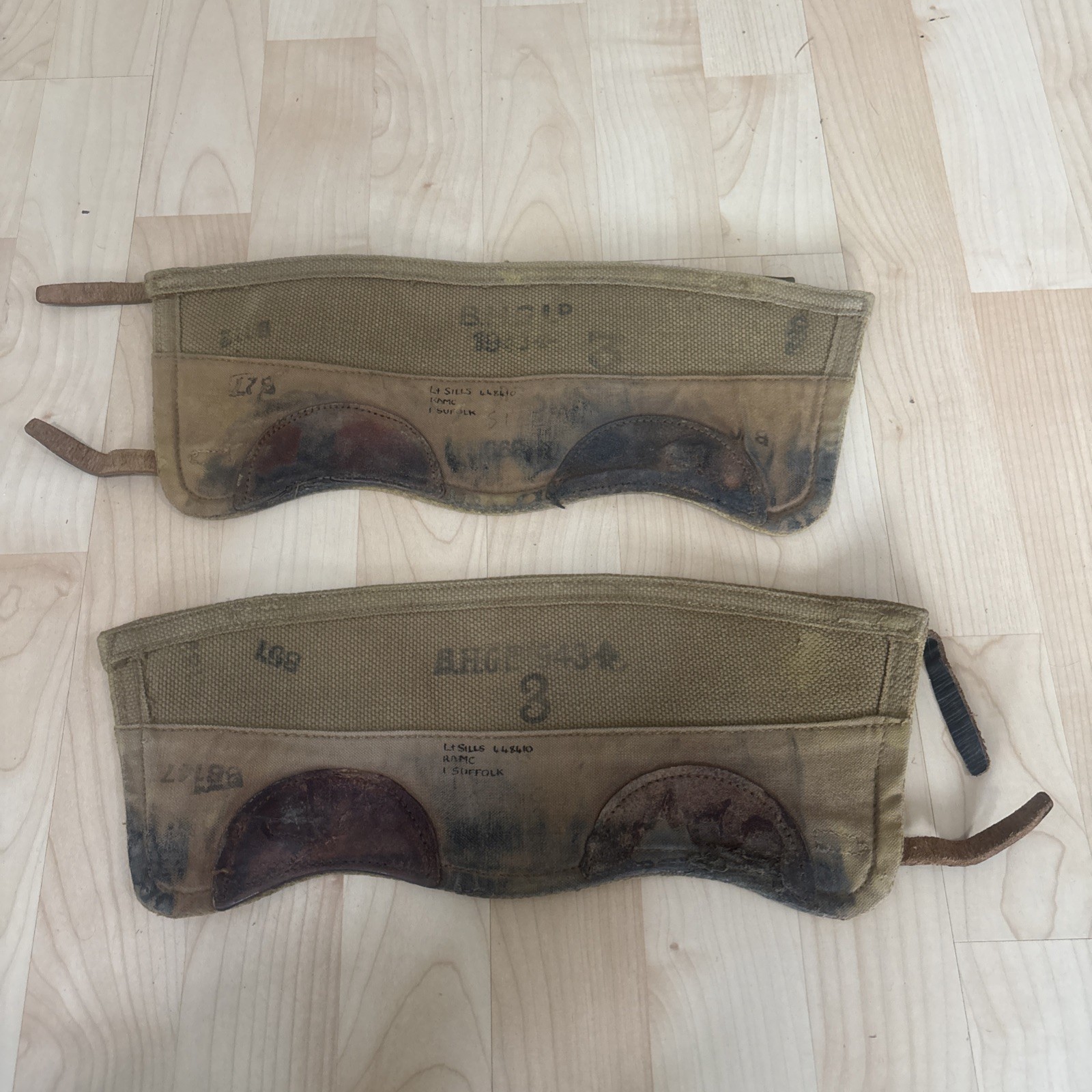 Vintage British army Khaki Canvas Webbing Anklets/Gaiters (puttees) 1950s Size 3 Vintage British army Khaki Canvas Webbing Anklets/Gaiters (puttees) 1950s Size 3
