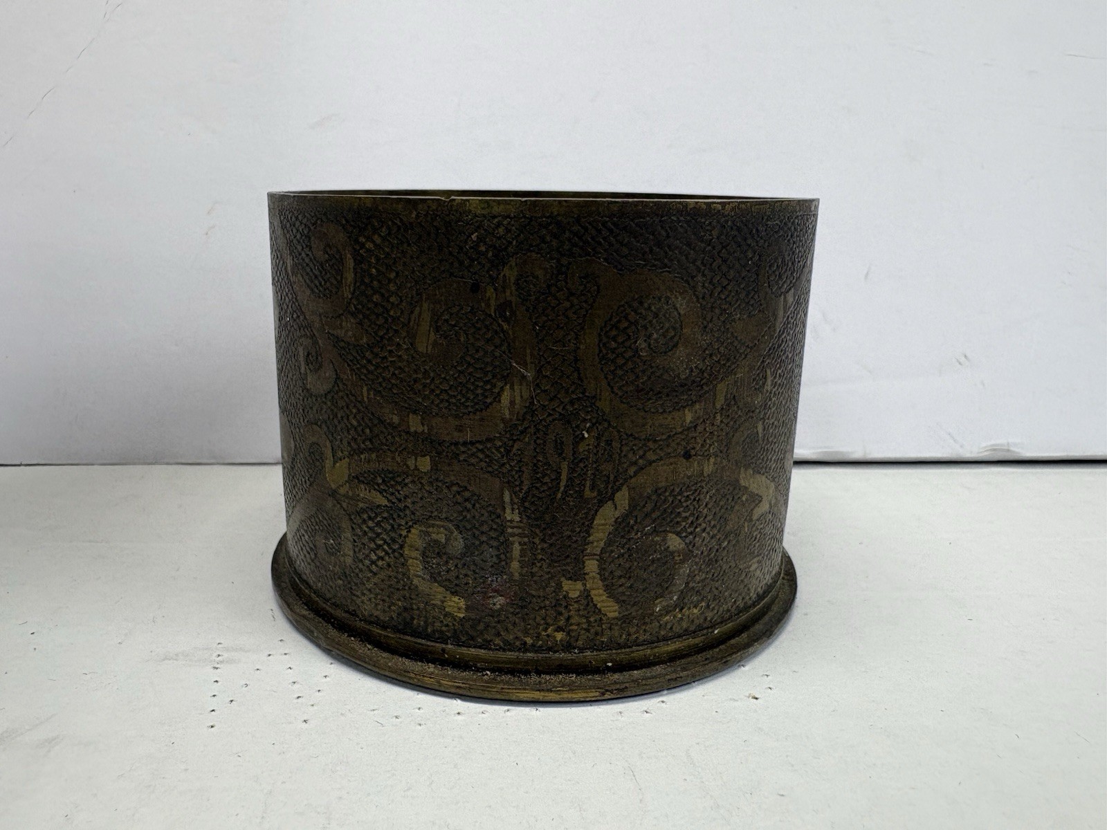 Vintage US MILITARY WW1 TRENCH ART SHELL - Very Detailed Art, DATED 1919