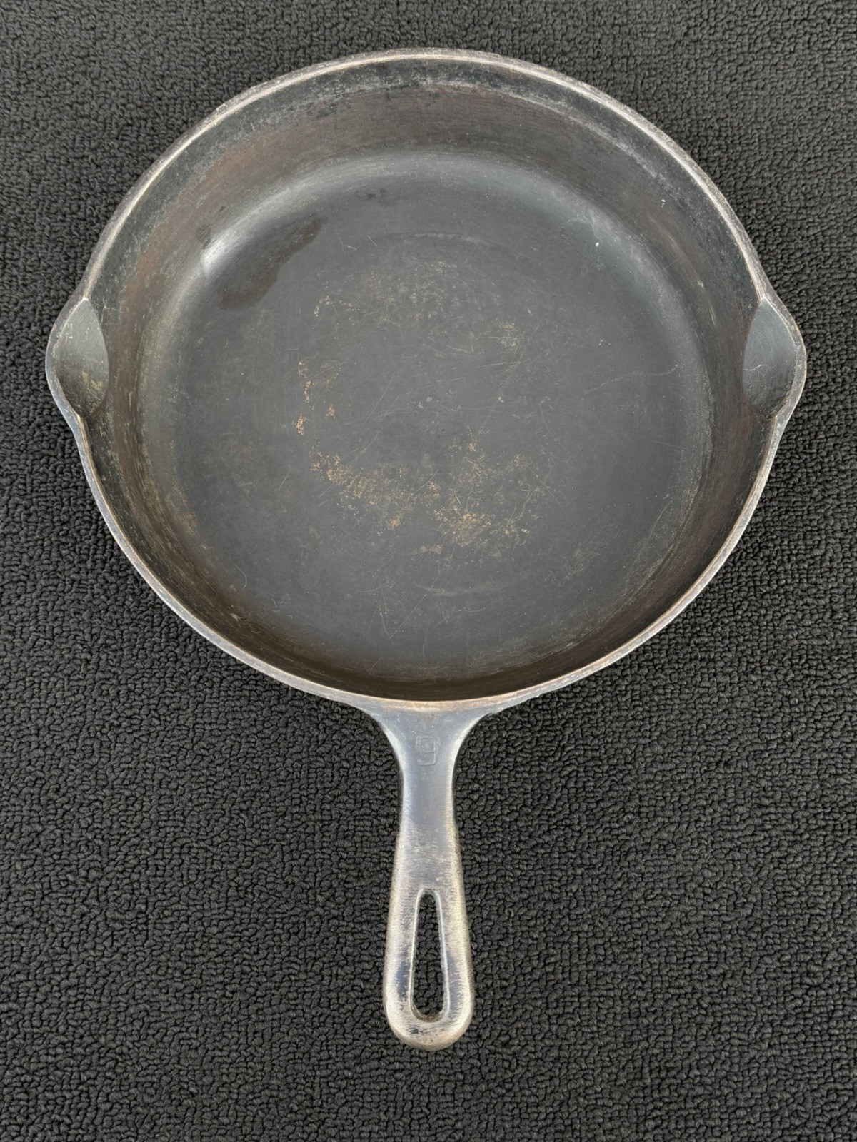 Vintage Griswold no. 9 11 1/4 Inch Cast Iron Skillet Made in USA Vintage Griswold no. 9 11 1/4 Inch Cast Iron Skillet Made in USA