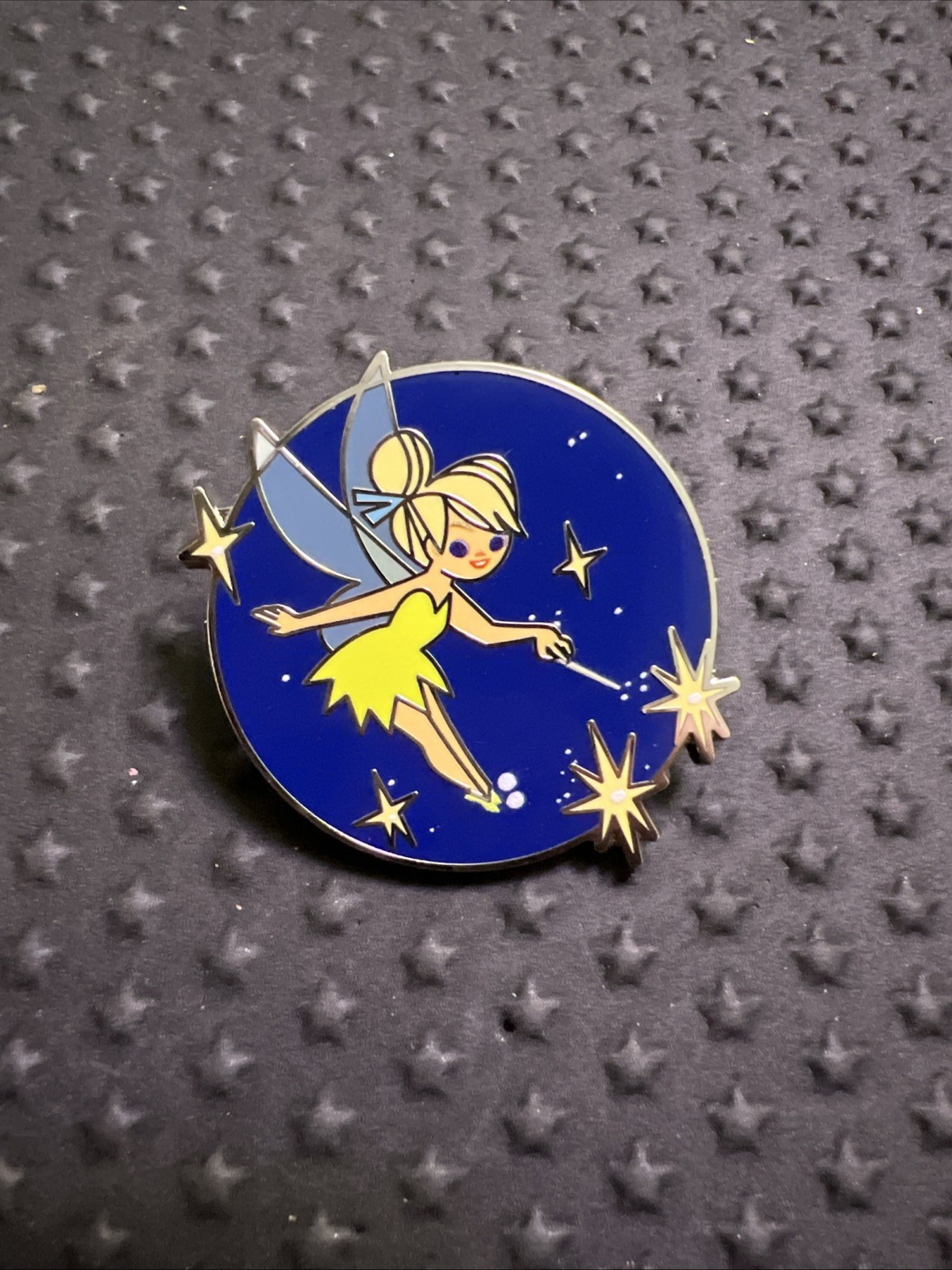 Disney 2023 Joey Chou Mystery Tinker Bell Pin Holding Wand Peter Pan