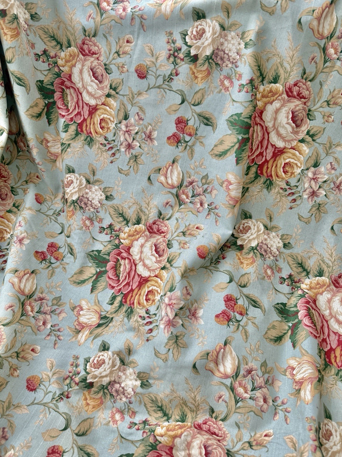 Vintage Chintz Floral Fabric 5.8 Yd Cabbage Rose Peony Hydrangea Upholstery LOT Vintage Chintz Floral Fabric 5.8 Yd Cabbage Rose Peony Hydrangea Upholstery LOT