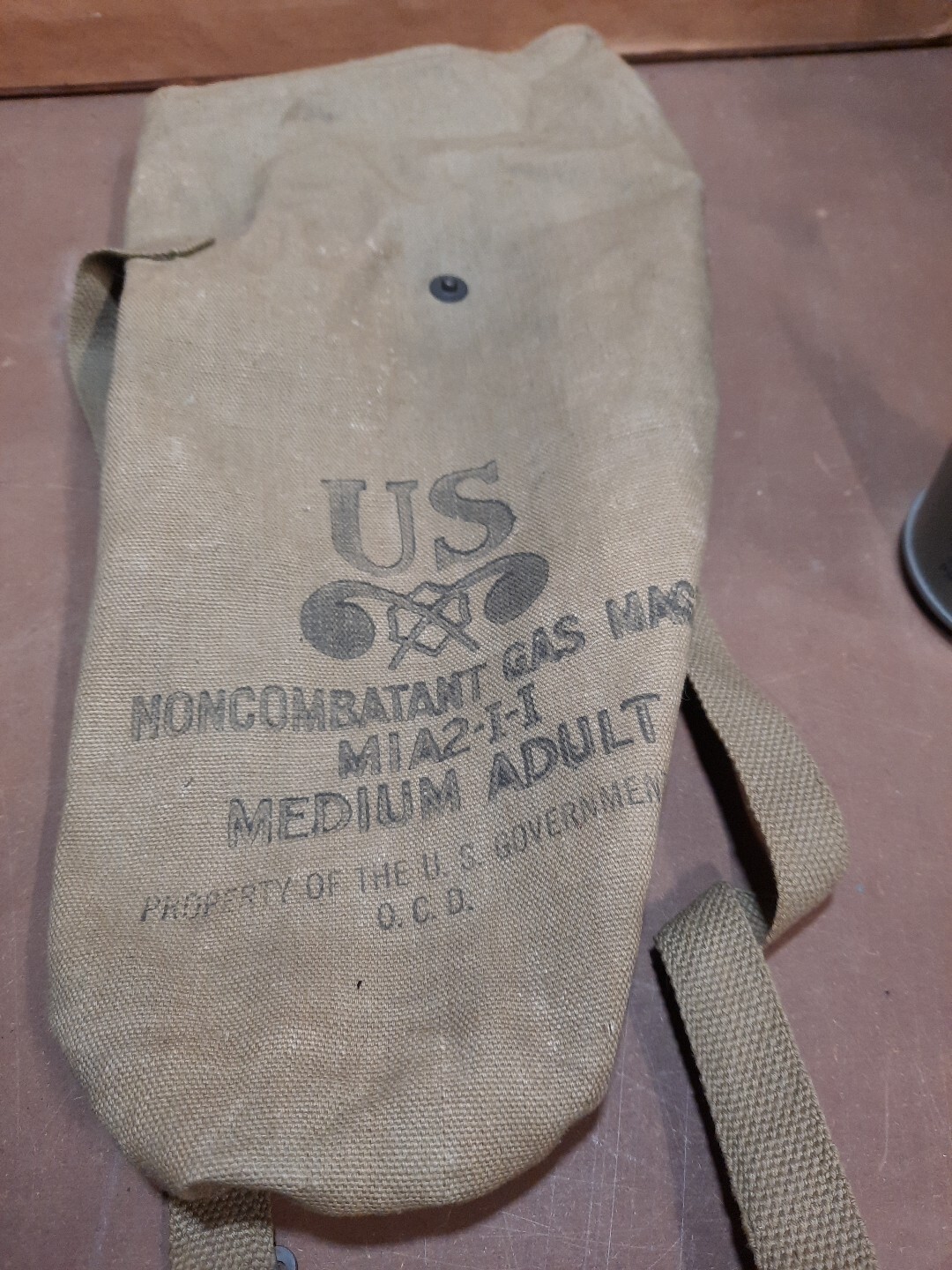 Original WW2 US Military Non-Combatant M1A2-1-1 Med Adult Gas Mask & Bag WWll Original WW2 US Military Non-Combatant M1A2-1-1 Med Adult Gas Mask & Bag WWll