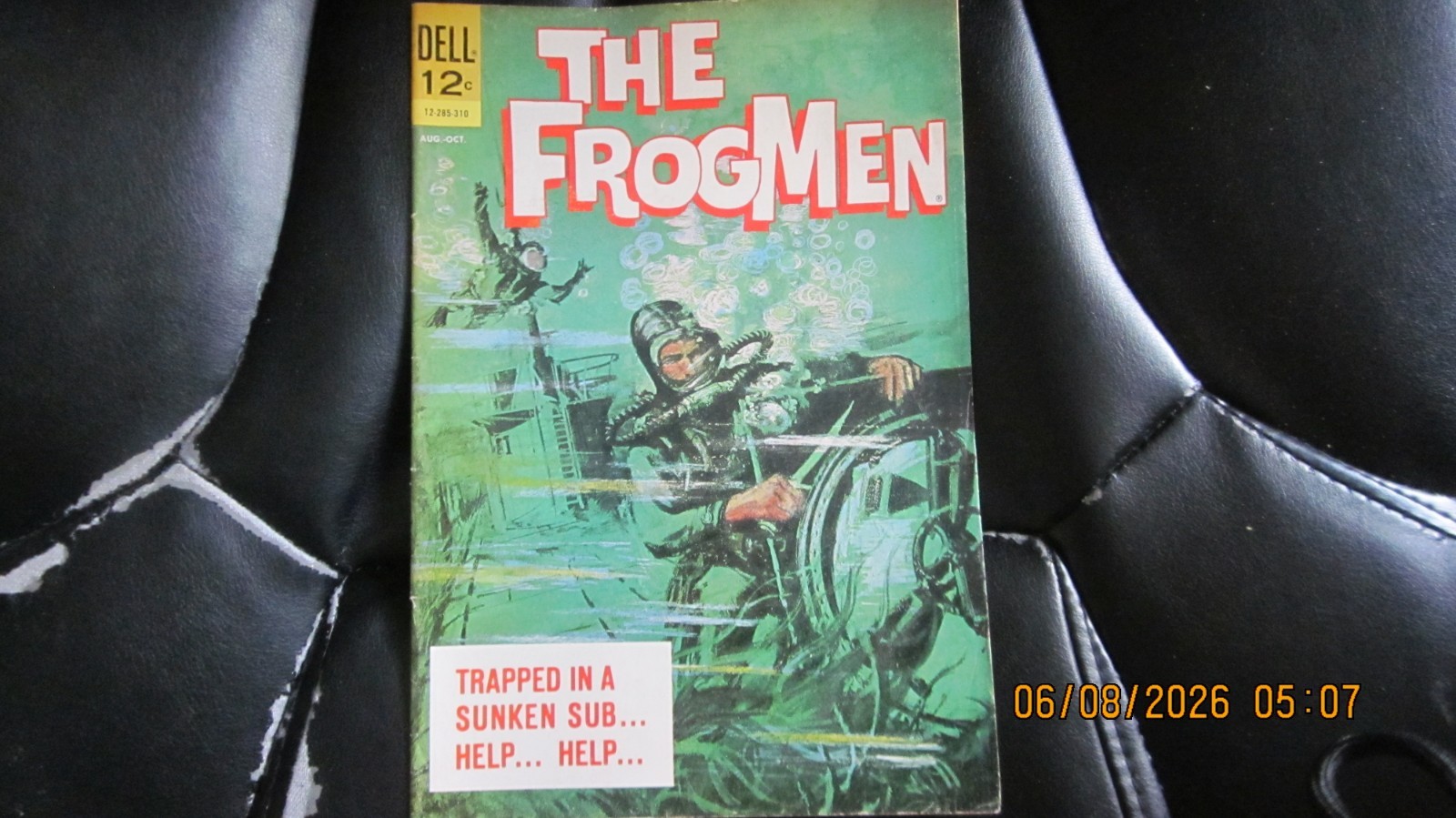 VINTAGE DELL COMICS THE FROGMEN #6 AUG-OCT 1963 FINE- 5.5 VINTAGE DELL COMICS THE FROGMEN #6 AUG-OCT 1963 FINE- 5.5