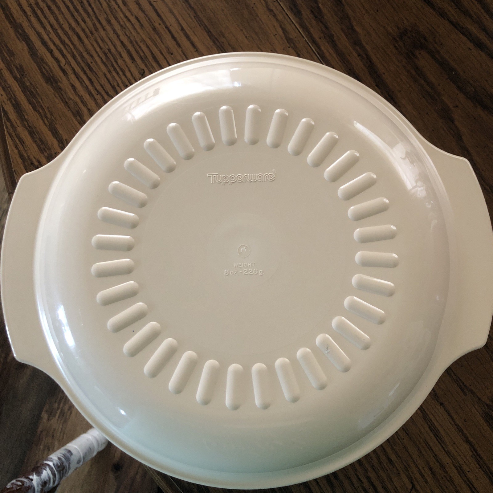 Vintage Tupperware 2pc Beige Cooker 2194a-2 Good Condition Vintage Tupperware 2pc Beige Cooker 2194a-2 Good Condition