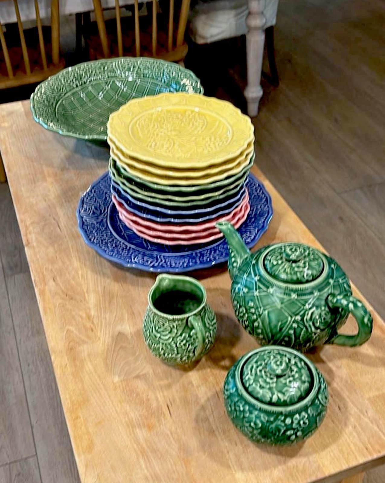16 Pc Set TIFFANY & CO. PORTUGAL MAJOLICA Plates Teapot Sugar Creamer Bowl