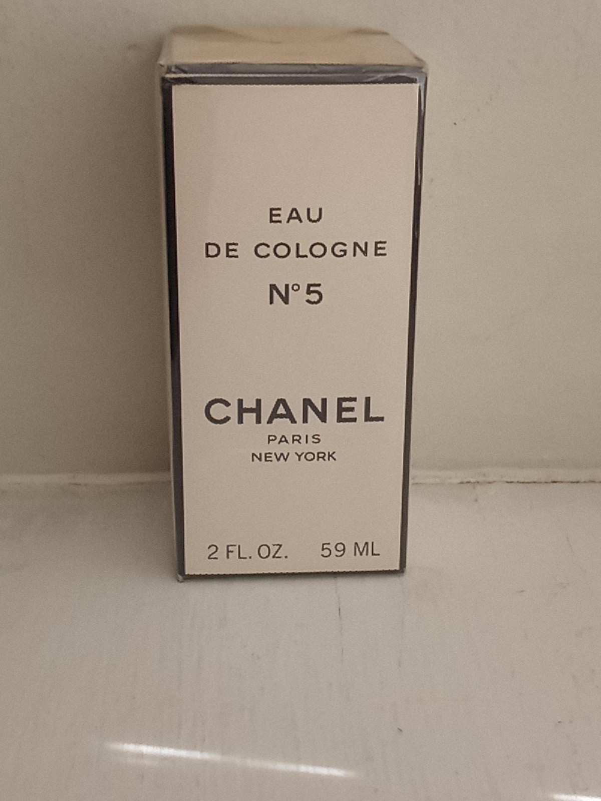 Vintage Chanel No.5 Eau de Cologne 2oz Rare Sealed Box