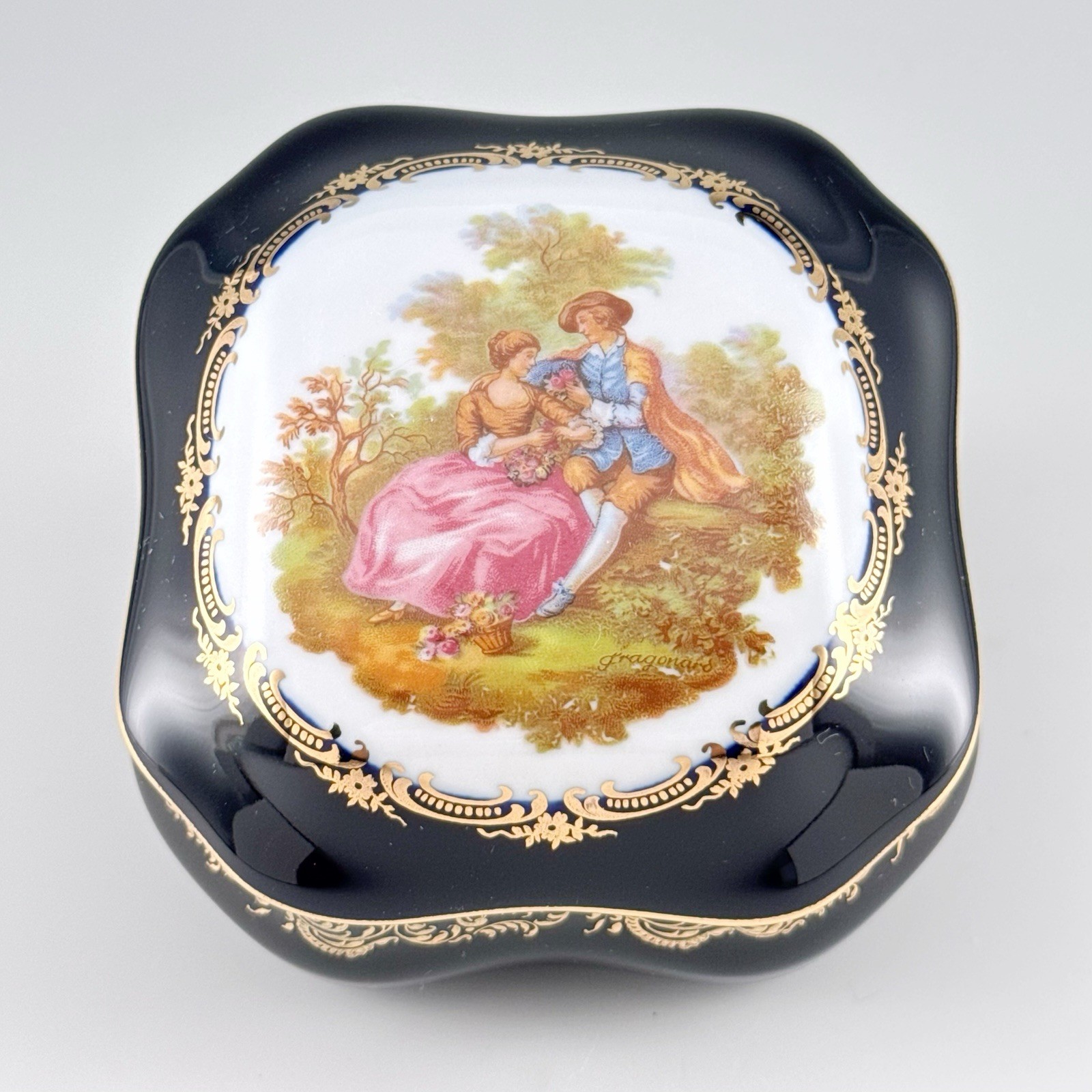 Vintage Limoges Castel Porcelain Trinket Box, Cobalt Blue with 22K Gold Accents Vintage Limoges Castel Porcelain Trinket Box, Cobalt Blue with 22K Gold Accents
