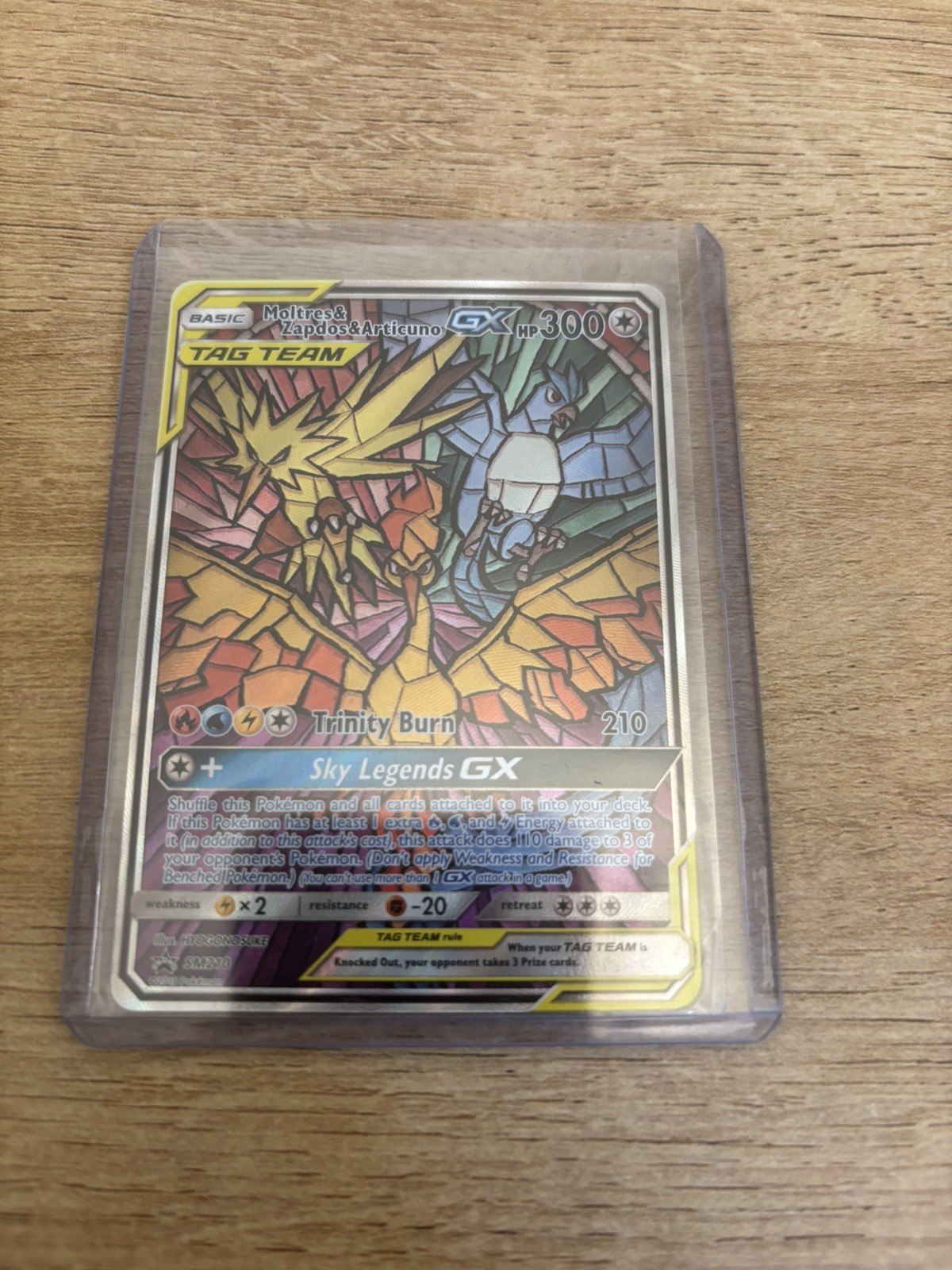 Moltres Zapdos Articuno GX SM210 Hidden Fates Stained Glass Promo Pokemon NM (R)