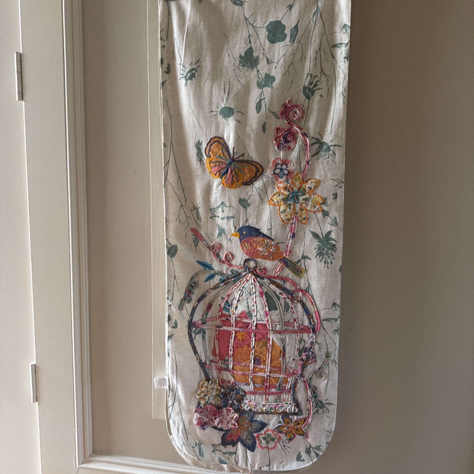 Pier 1 Imports Embroidered Bird/ButterflyTable Runner 13”x72\ Pier 1 Imports Embroidered Bird/ButterflyTable Runner 13”x72\