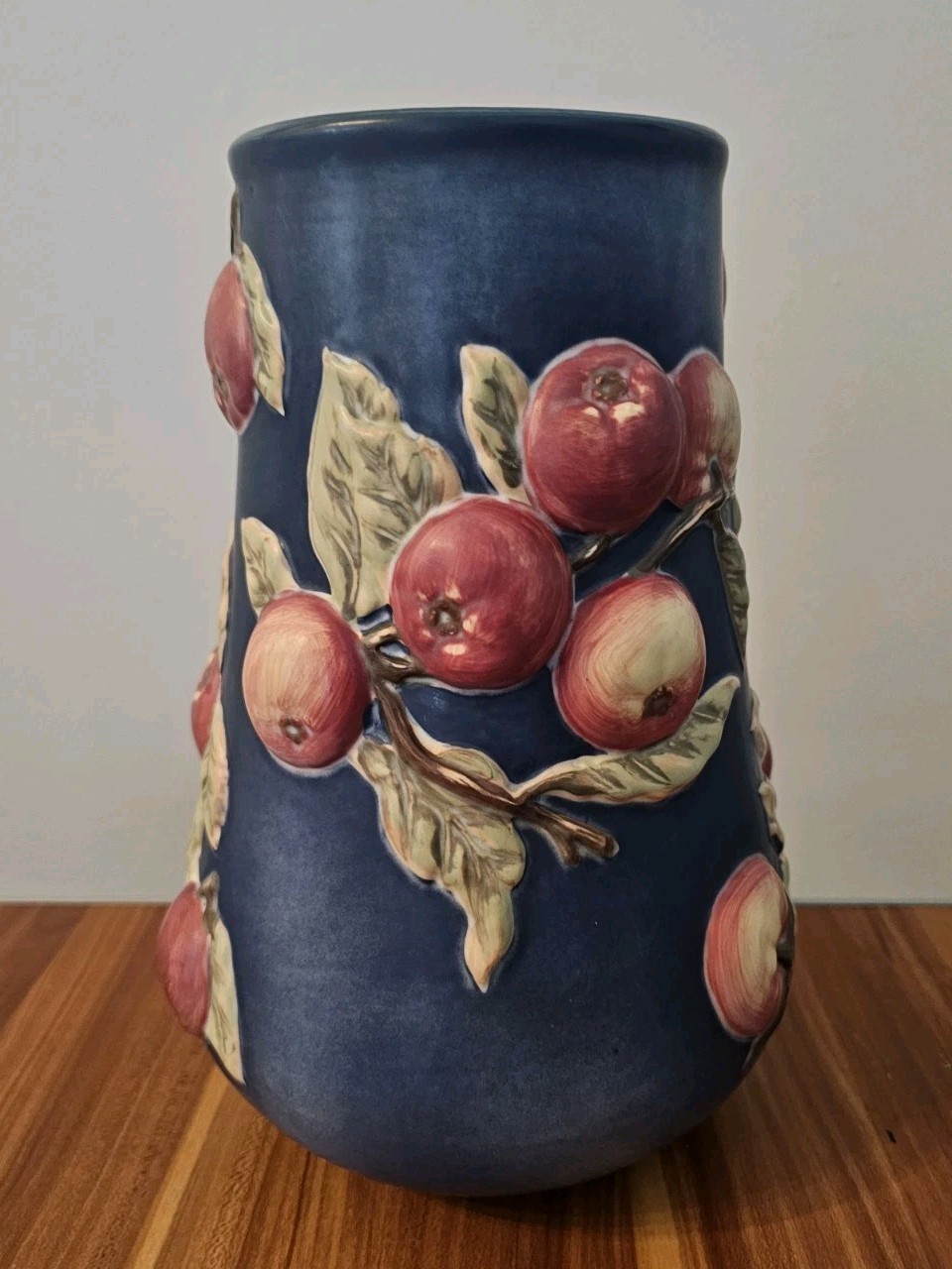 Longaberger Pottery Fall Early Harvest  Large Blue Embrossed Apple And Leaf Vase