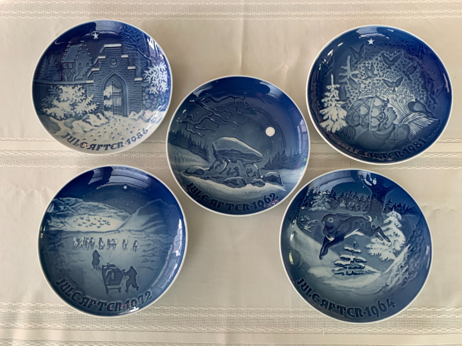 Bing & Grondahl Denmark Christmas Plates Lot of 5 – 1962, 1964, 1972, 1981, 1986 Bing & Grondahl Denmark Christmas Plates Lot of 5 – 1962, 1964, 1972, 1981, 1986