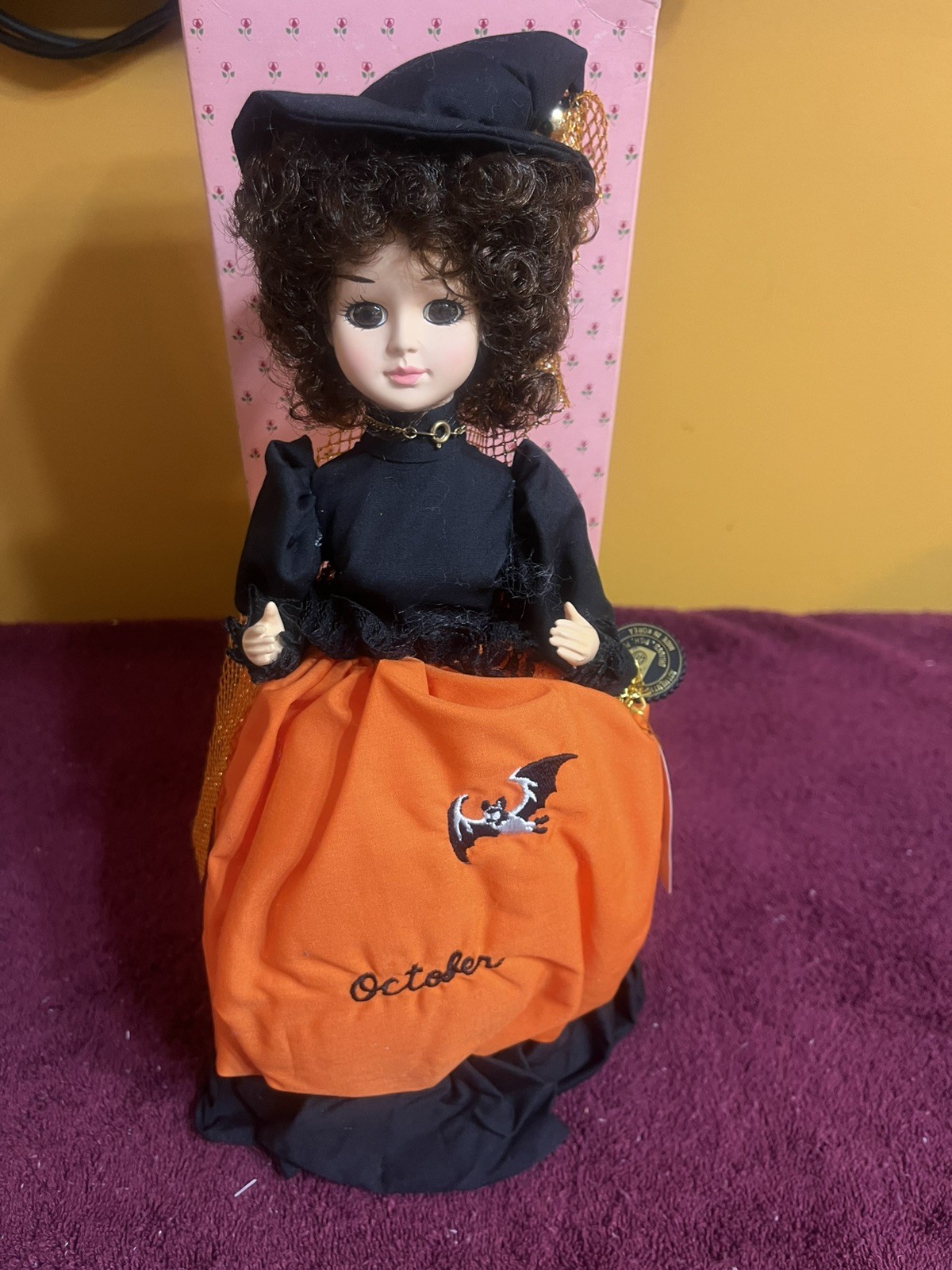 Brinn’s 1988 Miss October Doll Halloween Witch Vtg Musical Rotating BOX COA TAGS