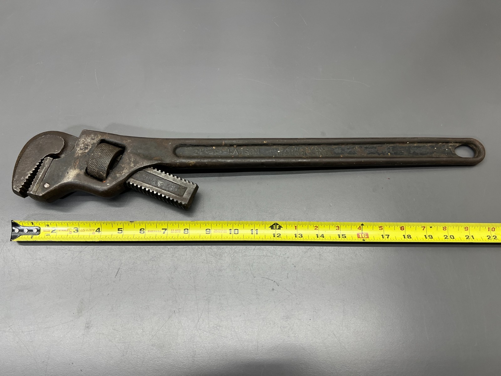VINTAGE LAWSON 24” OFFSET PIPE WRENCH 1920's U.S. HAME Co. BUFFALO NY - USA