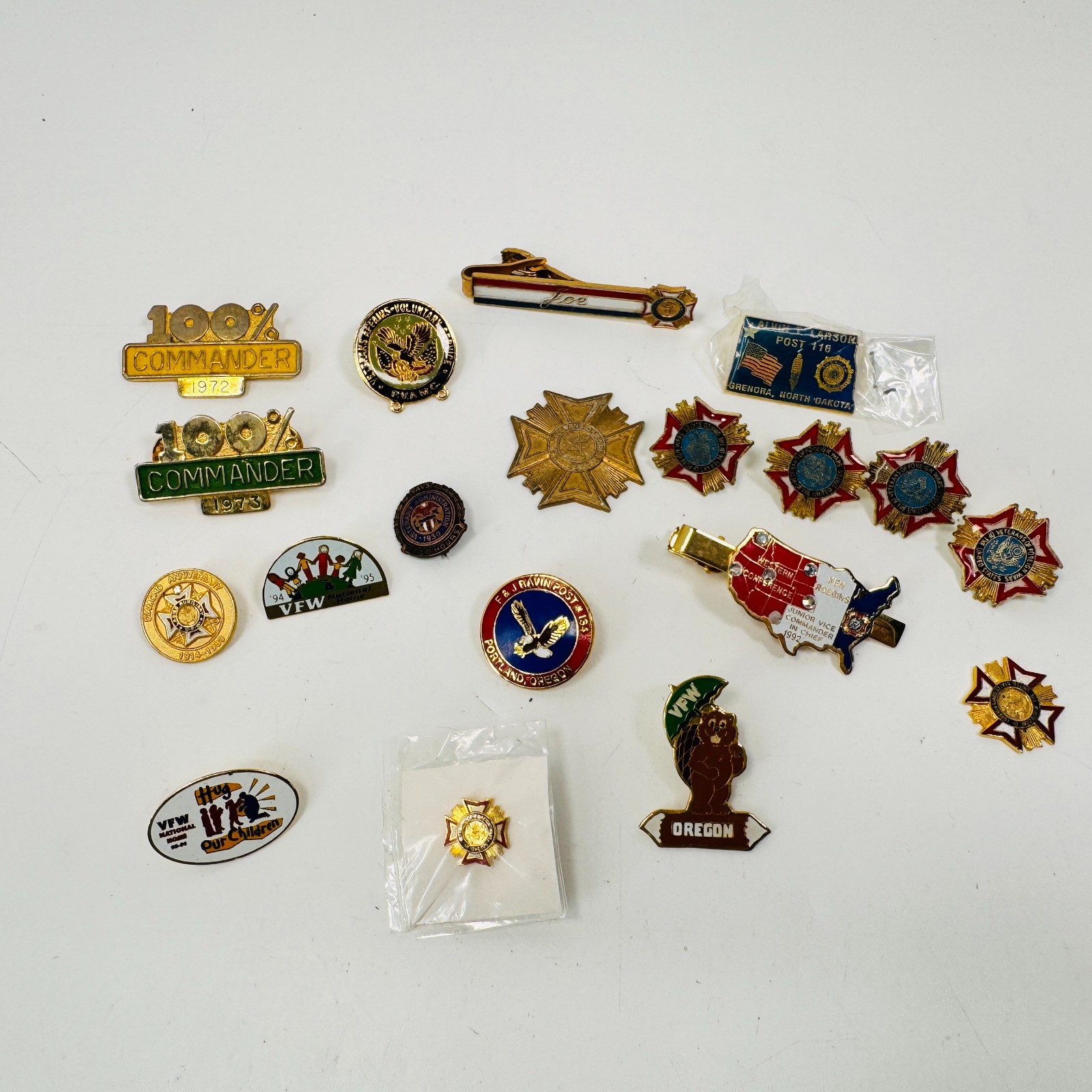 Lot of 14 - Vintage VFW Pins/Badges/Tie Bar/Etc Veterans Foreign Wars