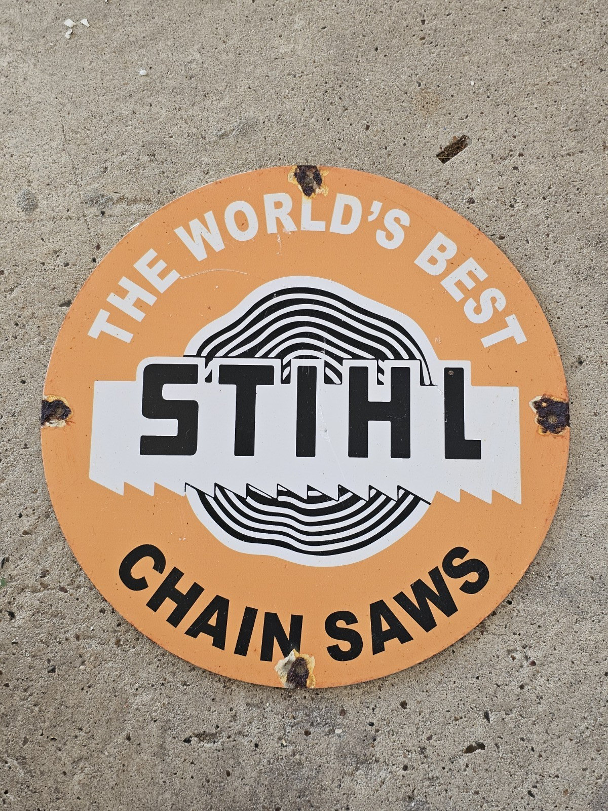 VINTAGE STIHL THE WORLD\'S BEST CHAINSAW PORCELAIN SIGN 12\