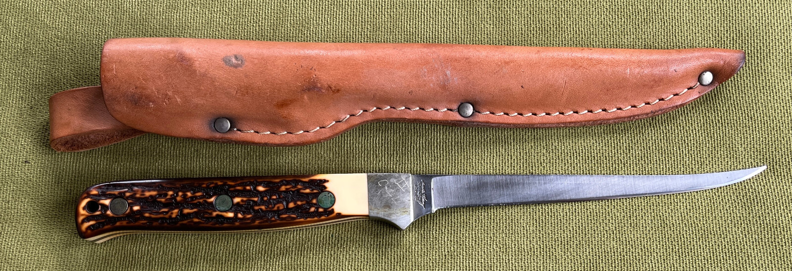 VINTAGE 1980s UNCLE HENRY SCHRADE + 168 BROWN BONE HANDLE FILET KNIFE USA EX+