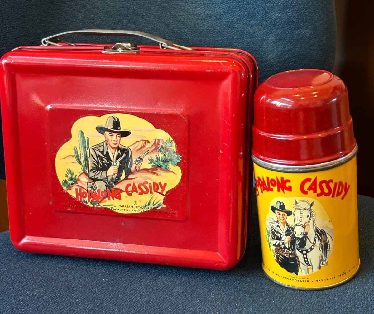 SPECTACULAR 1950 Hopalong Cassidy HISTORIC Lunchbox w/thermos. Original vintage.