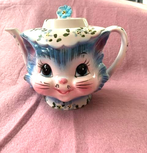 Lefton Miss Priss Kitty Ceramic Teapot Lefton Miss Priss Kitty Ceramic Teapot