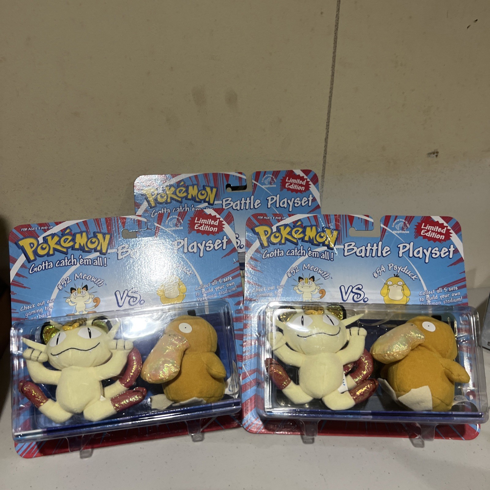Nintendo Pokémon Battle Playset Meowth & Psyduck Plush 1999 - NEW