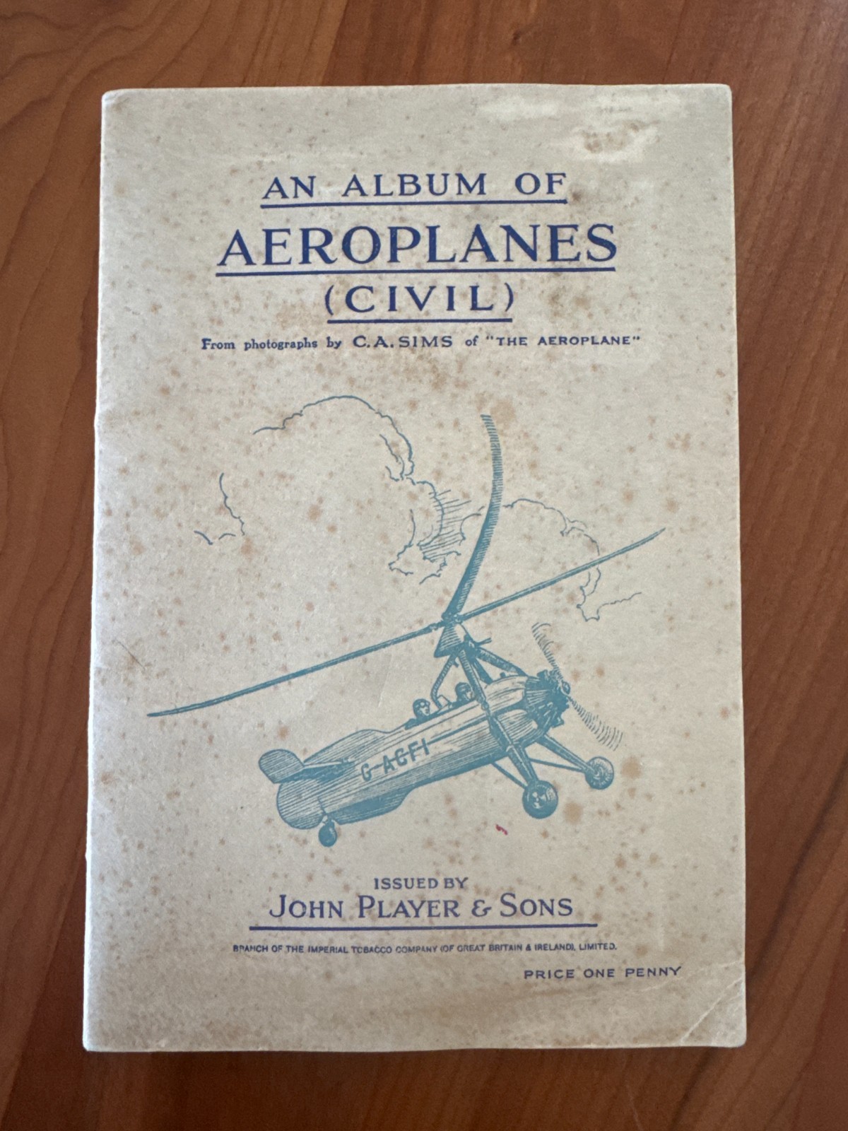 WOW 1935 Album of Aeroplanes John Player & Sons Cigarette Cards Almost Complete