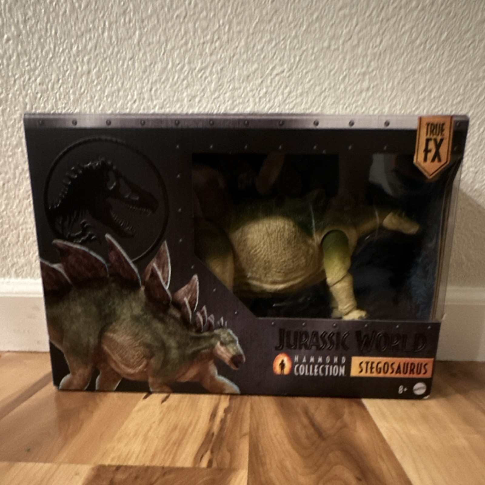 Jurassic World Hammond Collection Stegosaurus True FX Dinosaur Figure
