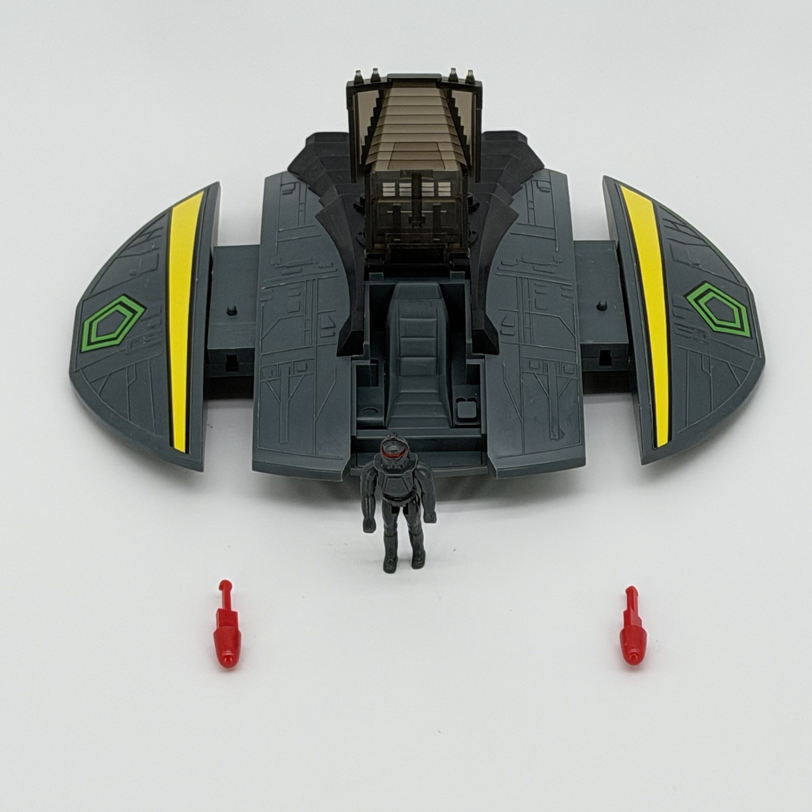 Vintage 1978 Cylon Raider Ship + Pilot + 2 Firing Missiles Galactica MATTEL Vintage 1978 Cylon Raider Ship + Pilot + 2 Firing Missiles Galactica MATTEL