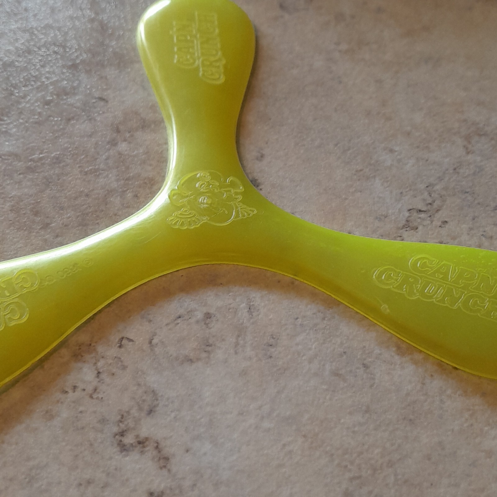 vintage yellow captain crunch boomerang