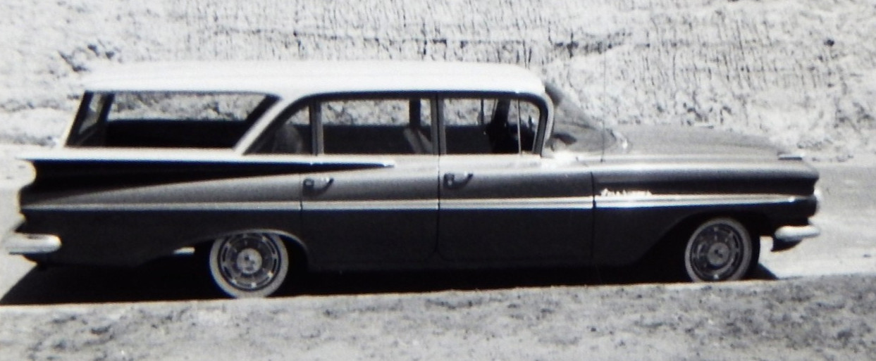 VINTAGE PHOTO 1959 CHEVROLET STATION WAGON AUTOMOBILE CAR OOAK 3.5