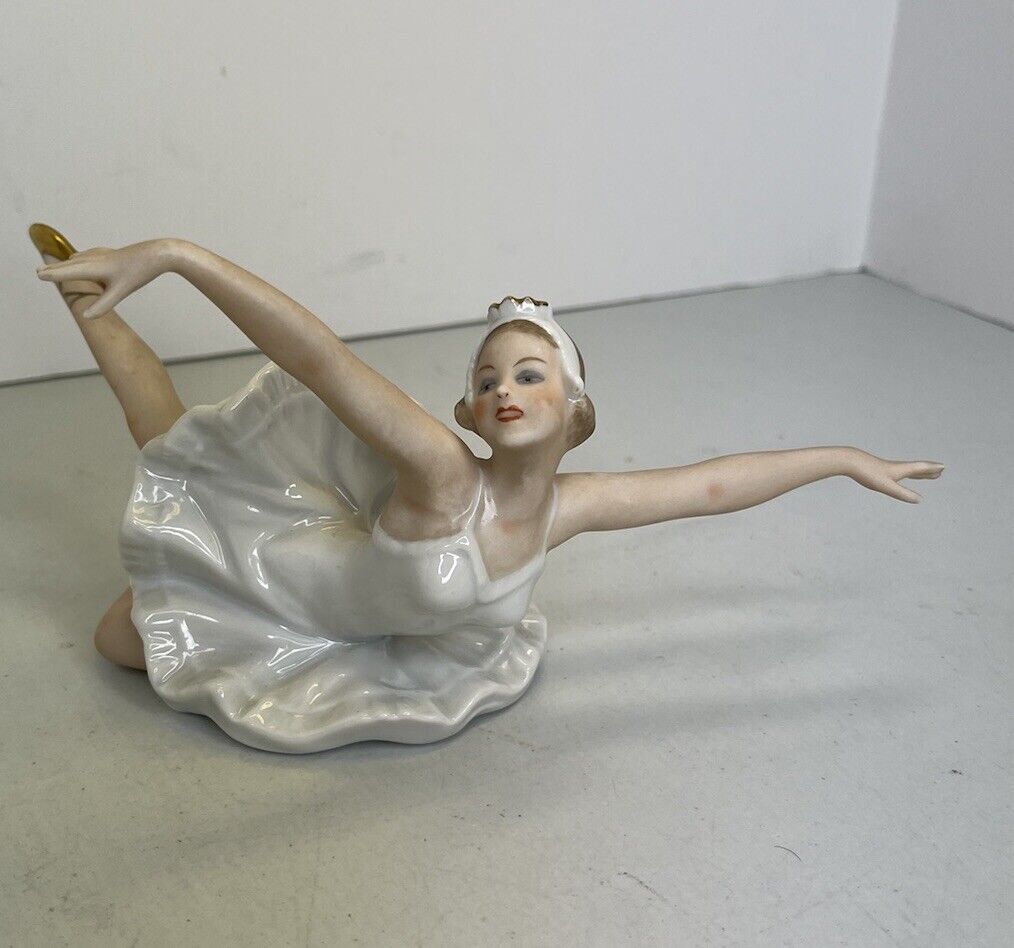 German Porcelain Figurine - Ballerina \