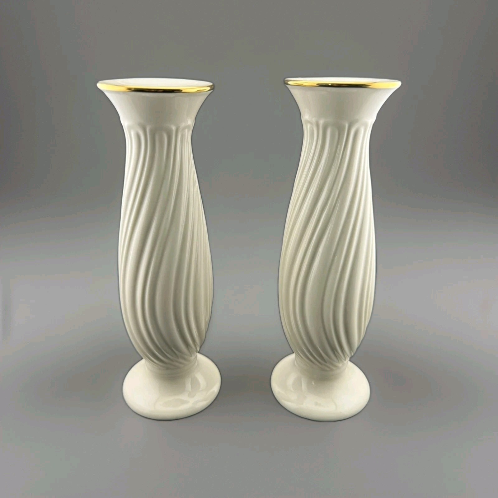LENOX HOUSEWARMING IVORY CHINA GOLD BAND PAIR OF CANDLESTICKS LENOX HOUSEWARMING IVORY CHINA GOLD BAND PAIR OF CANDLESTICKS