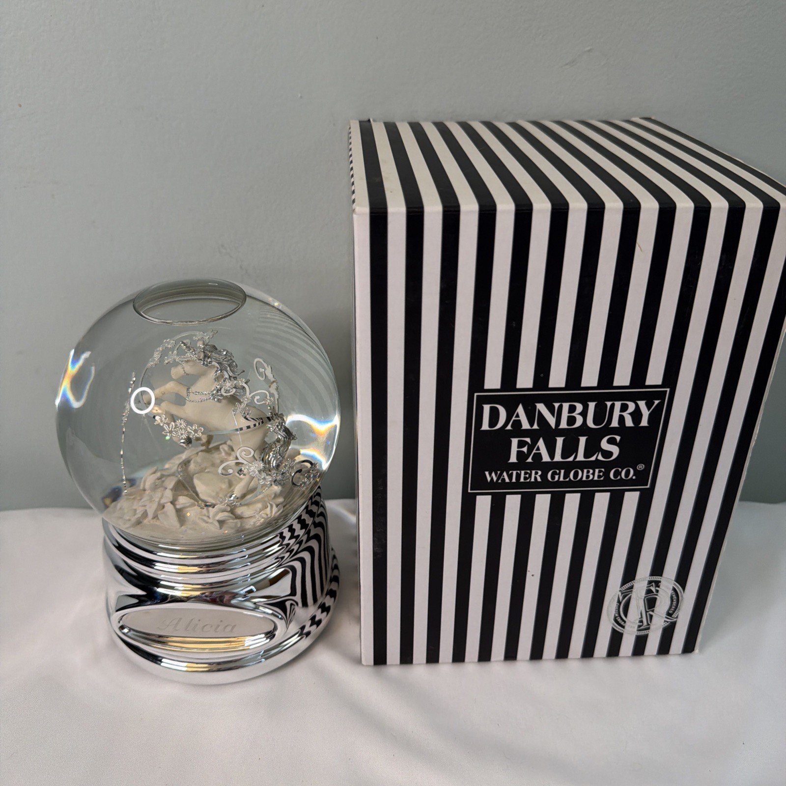 Danbury Falls Water Snow Globe Things Remembered Unicorn Plays Beautiful Dreamer Danbury Falls Water Snow Globe Things Remembered Unicorn Plays Beautiful Dreamer