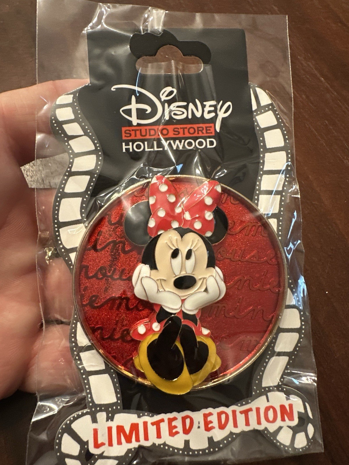 Minnie Mouse Cursive Cutie DSSH Disney Studio Store Hollywood Large LE Pin