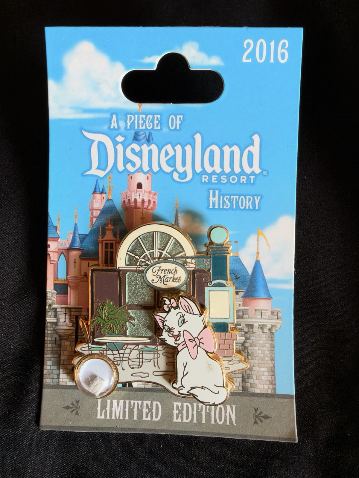 2016 Piece of Disneyland History French Market Marie Aristocats LE 2000