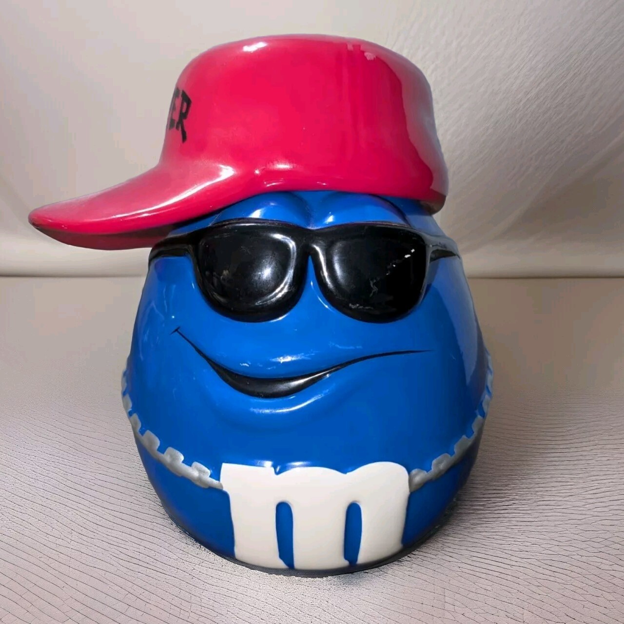 Vtg Blue M&M Hip Hop Player Cookie Candy Jar Container Red Hat Galerie 8” Rare* Vtg Blue M&M Hip Hop Player Cookie Candy Jar Container Red Hat Galerie 8” Rare*