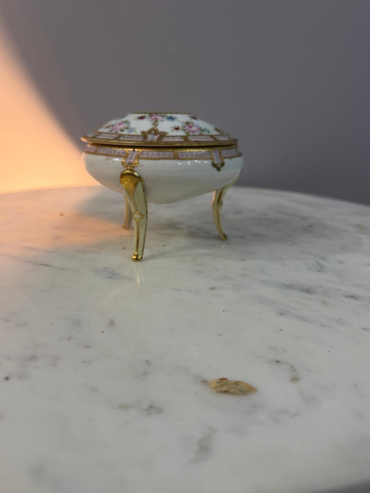 Antique Hand Painted Nippon Moriage Footed Trinket Powder Box Floral Gold 3.5\