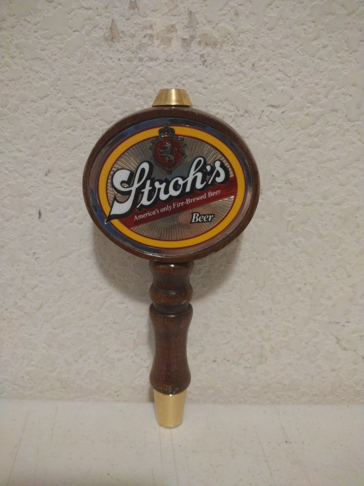 STROH'S  Beer Wood Beer Tap Handle 7.5”.        B
