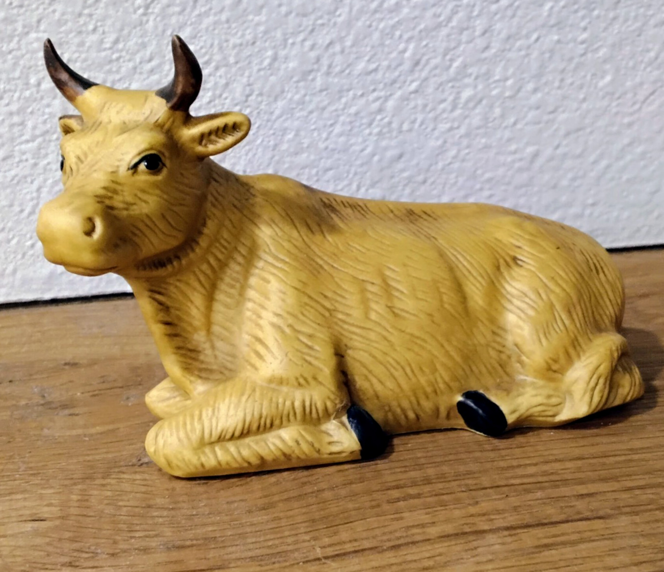 VTG Kirkland Signature Porcelain Nativity Set Replacement Laying Ox (Cow) Bull VTG Kirkland Signature Porcelain Nativity Set Replacement Laying Ox (Cow) Bull