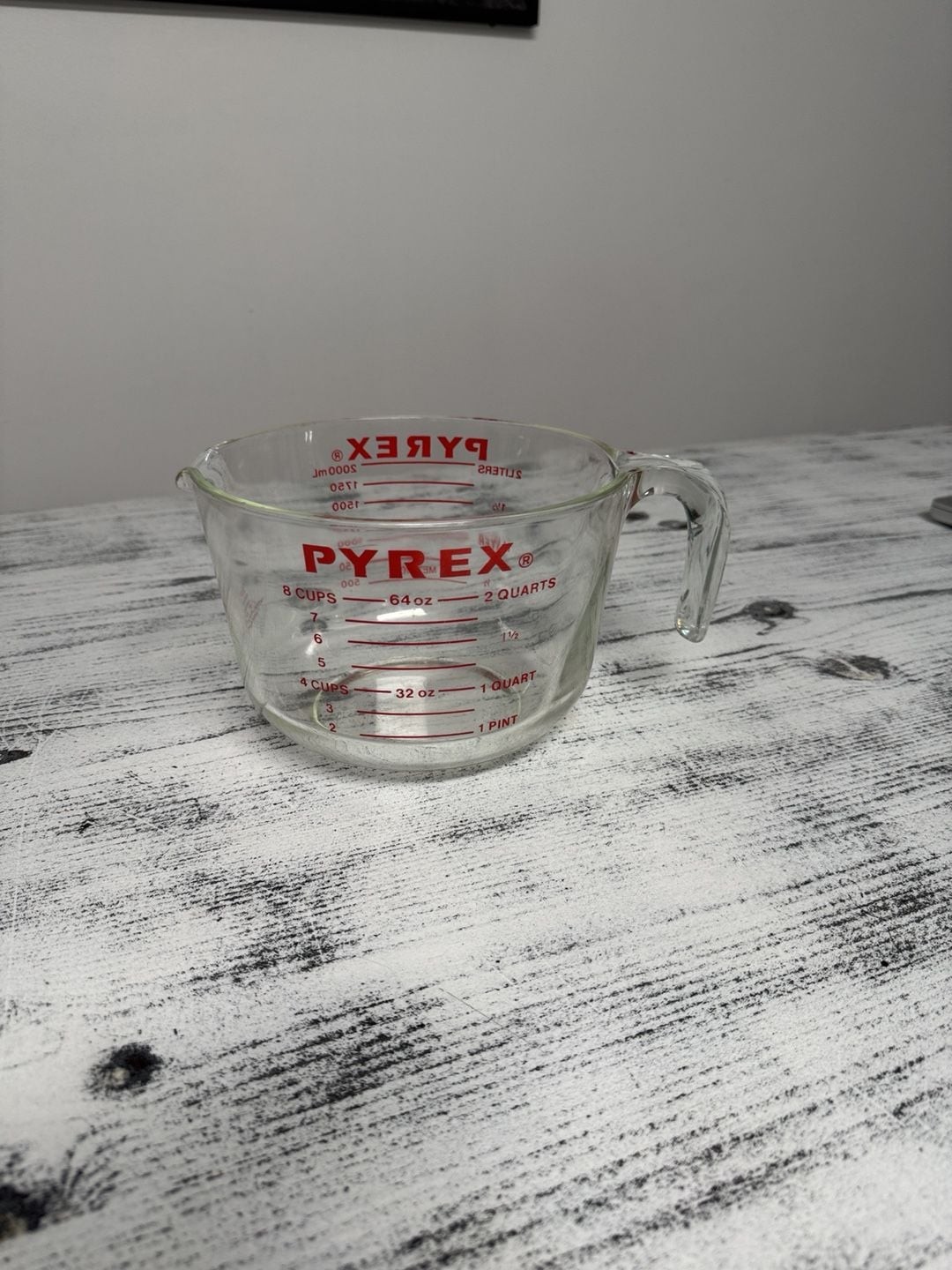 Vintage PYREX 8 Cup XL Glass 64oz Red Measuring Cup USA Large #16