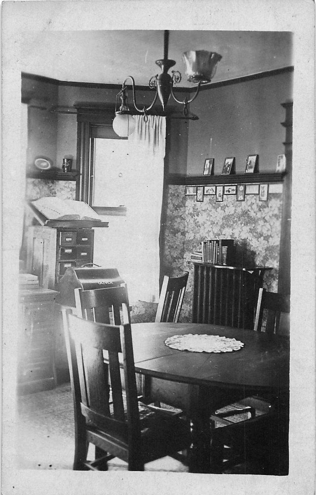 G79/ Cambridge Massachusetts RPPC Postcard c10 Dining Room Carver St 6