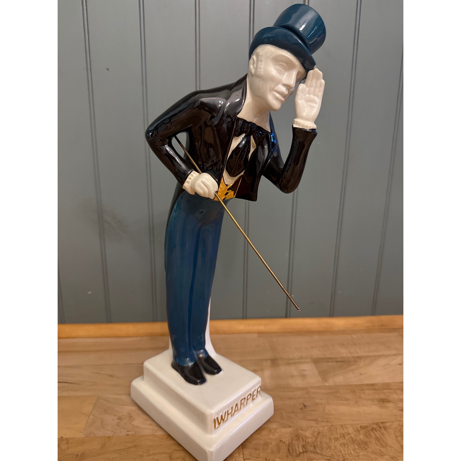 Vintage 1969 I.W. Harper Whiskey Bowler Man Ceramic Statue Decanter Portugal 15\ Vintage 1969 I.W. Harper Whiskey Bowler Man Ceramic Statue Decanter Portugal 15\