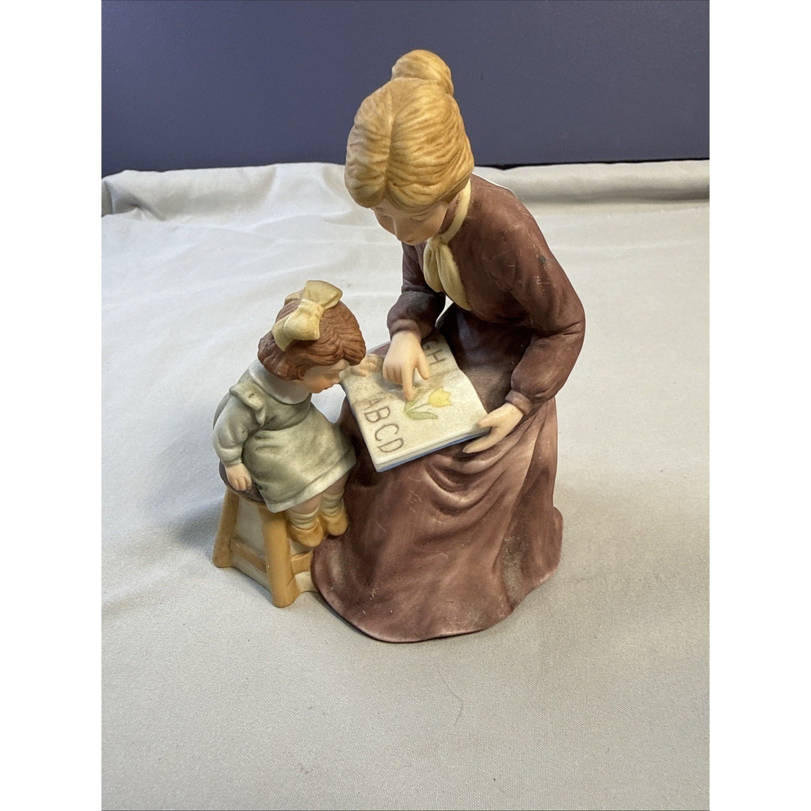 Vintage 1985 Enesco Treasured Memories Learning To Read Figurine 600873 LE Vintage 1985 Enesco Treasured Memories Learning To Read Figurine 600873 LE