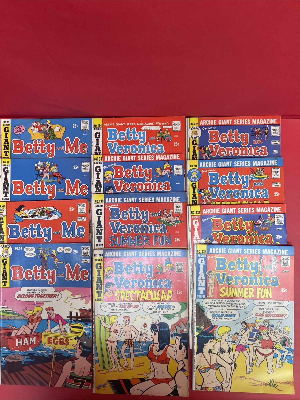 Archie Giant Series Betty Veronica Betty and Me Lot of 12 Vintage Comics.   •8
