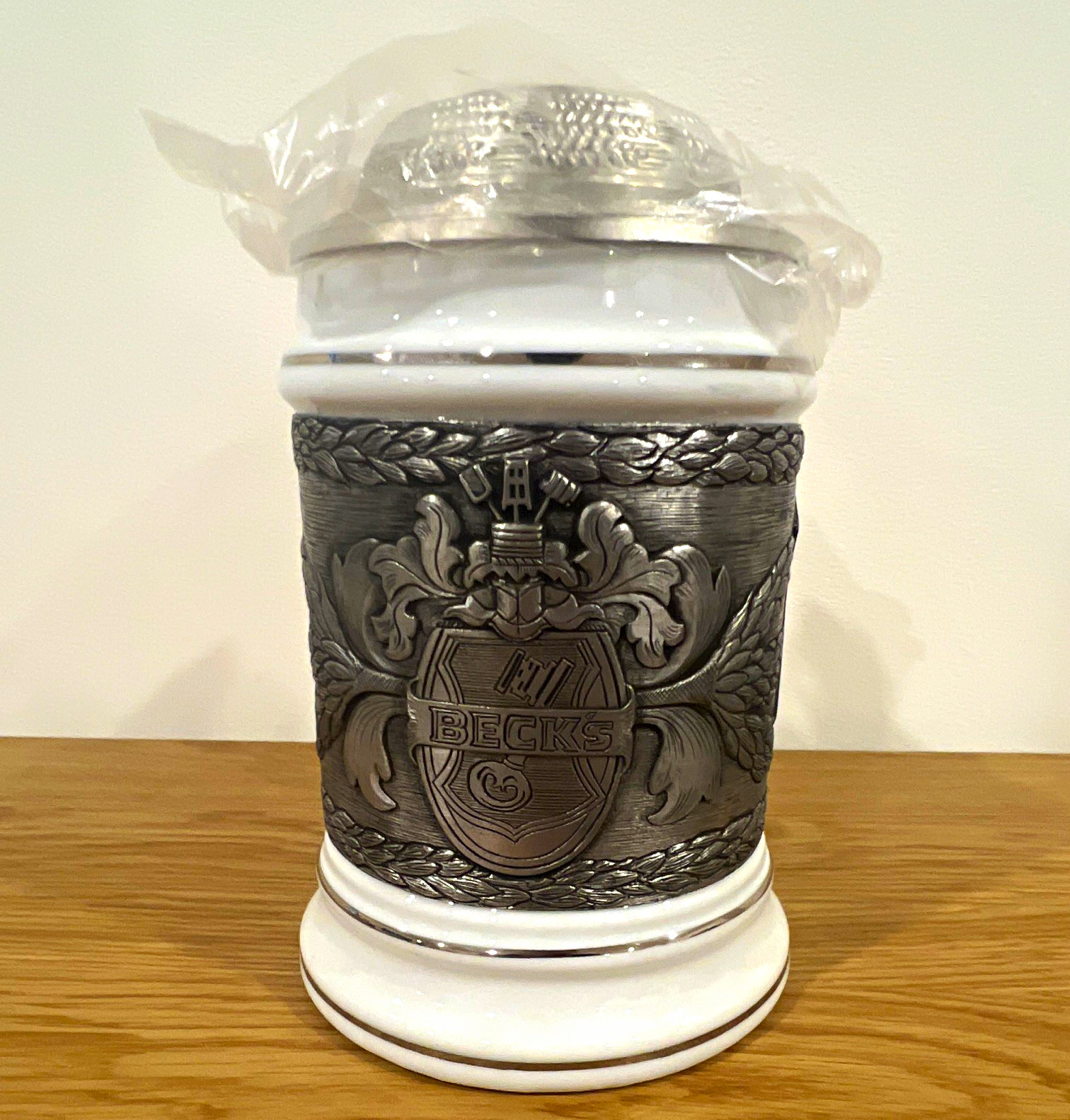 Beck's Bier Medallion Edition 0.5L Ceramic Stein w/ Pewter Lid No. 0192 of 3950