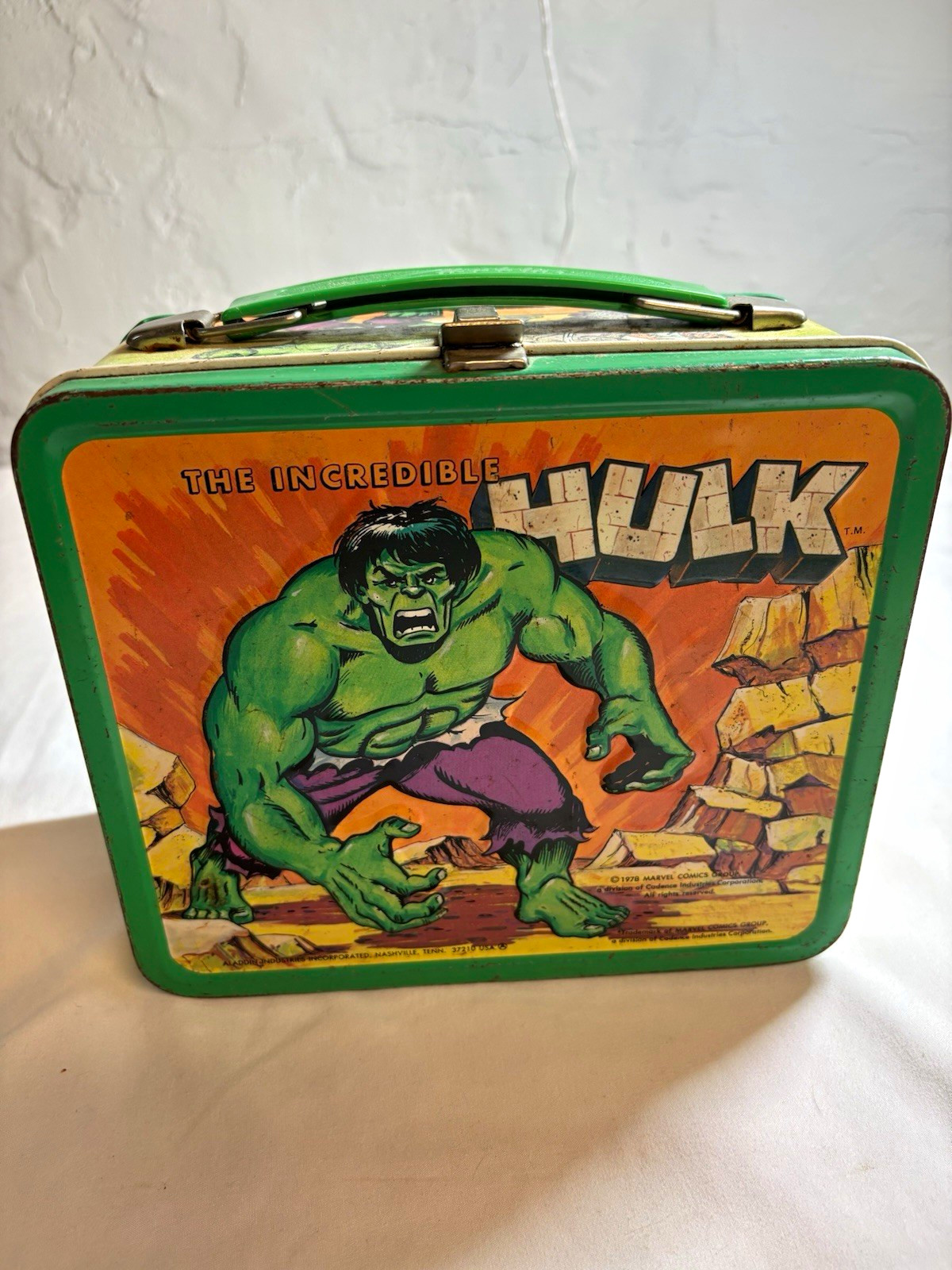 Vintage The Incredible Hulk Collectible Metal Lunchbox without Thermos Vintage The Incredible Hulk Collectible Metal Lunchbox without Thermos